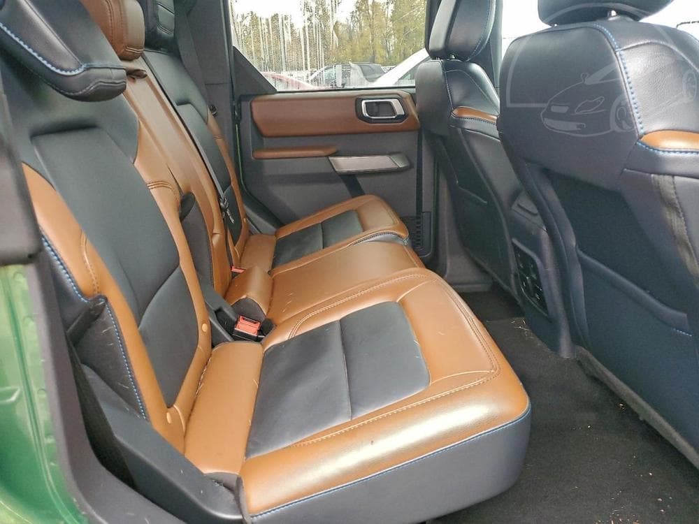 2023 Ford Bronco - 10