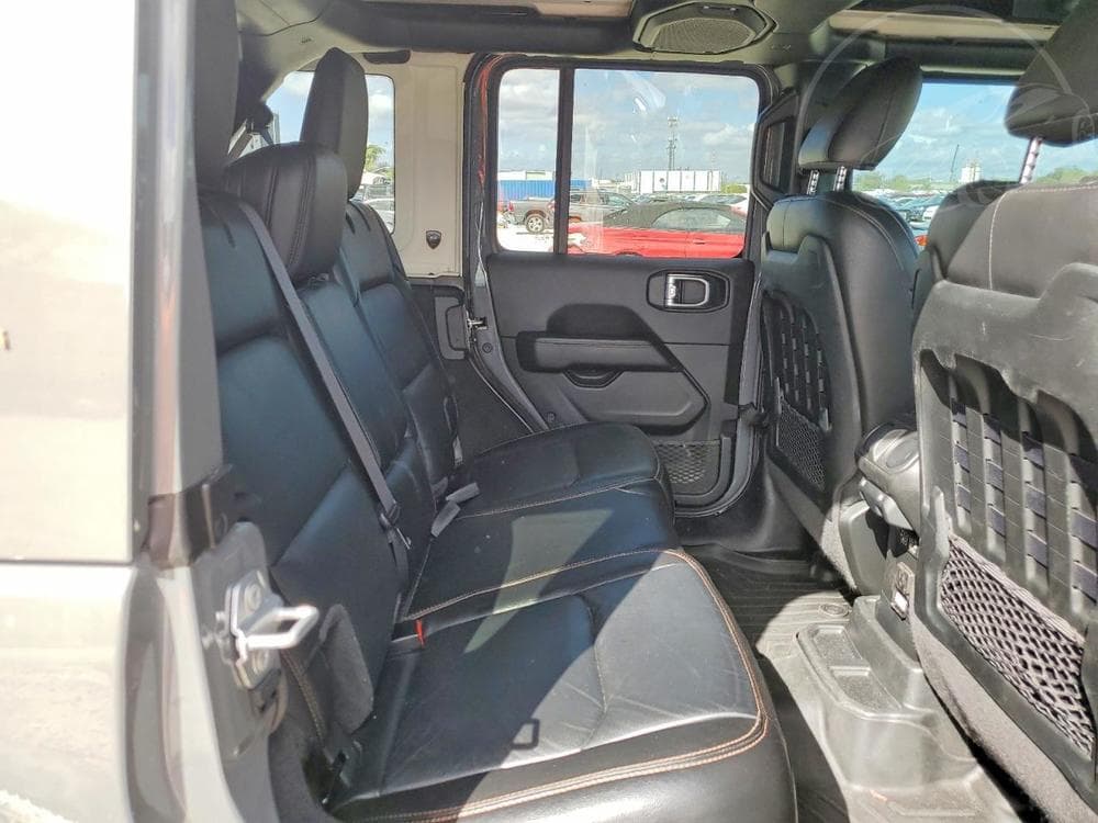 2021 Jeep WRANGLER - 21
