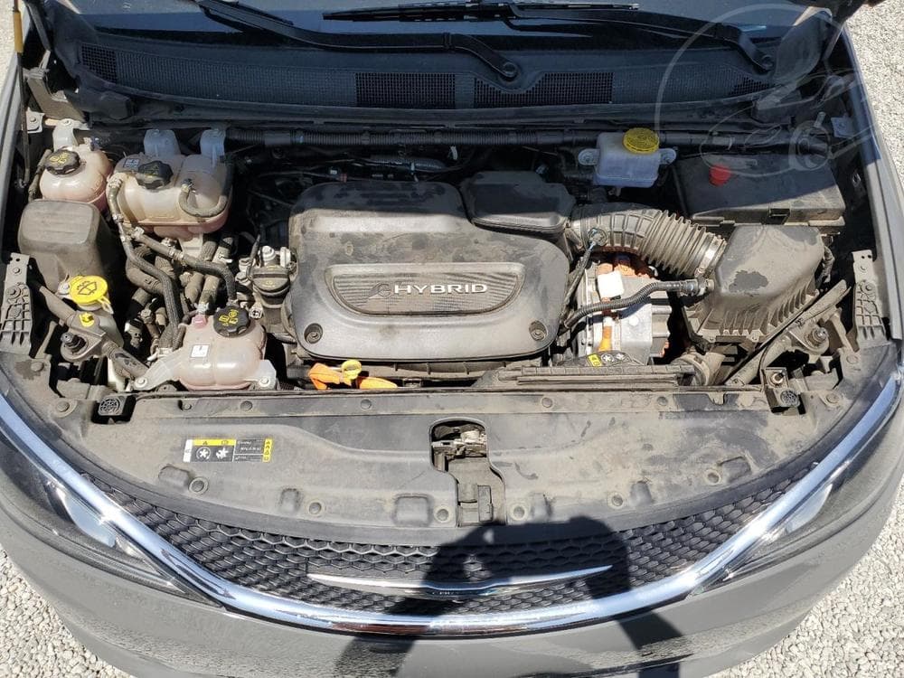 2020 Chrysler Pacifica - 12