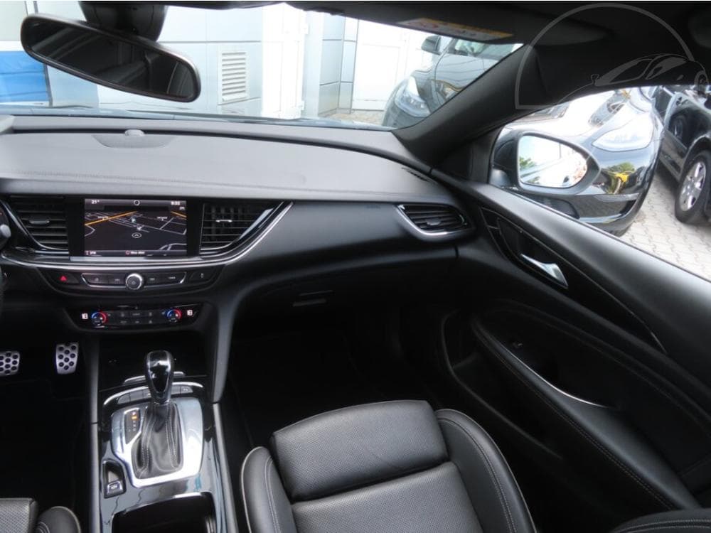 2018 Opel Insignia - 8