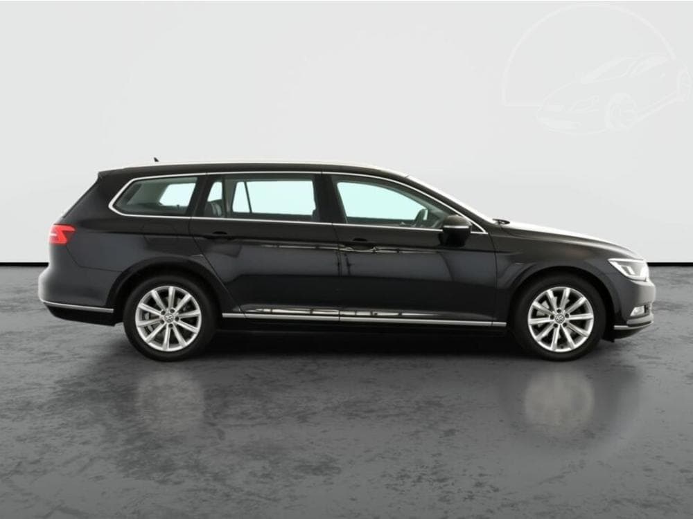 2018 Volkswagen PASSAT - 16