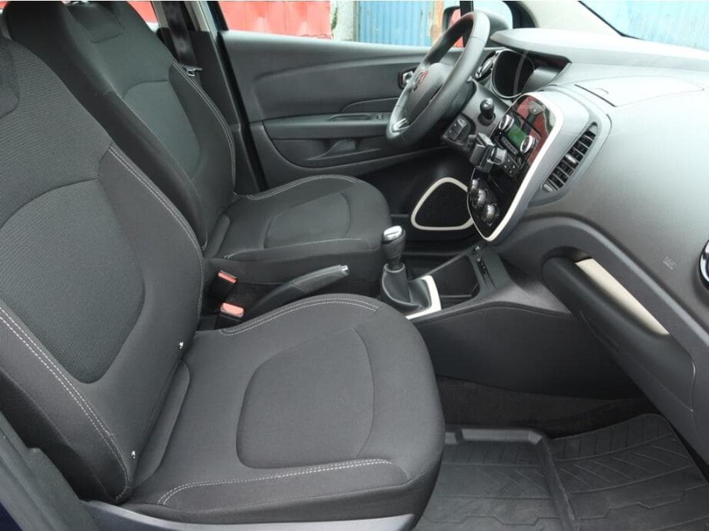 2019 Renault Captur - 9