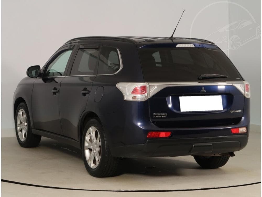 2015 Mitsubishi Outlander - 4