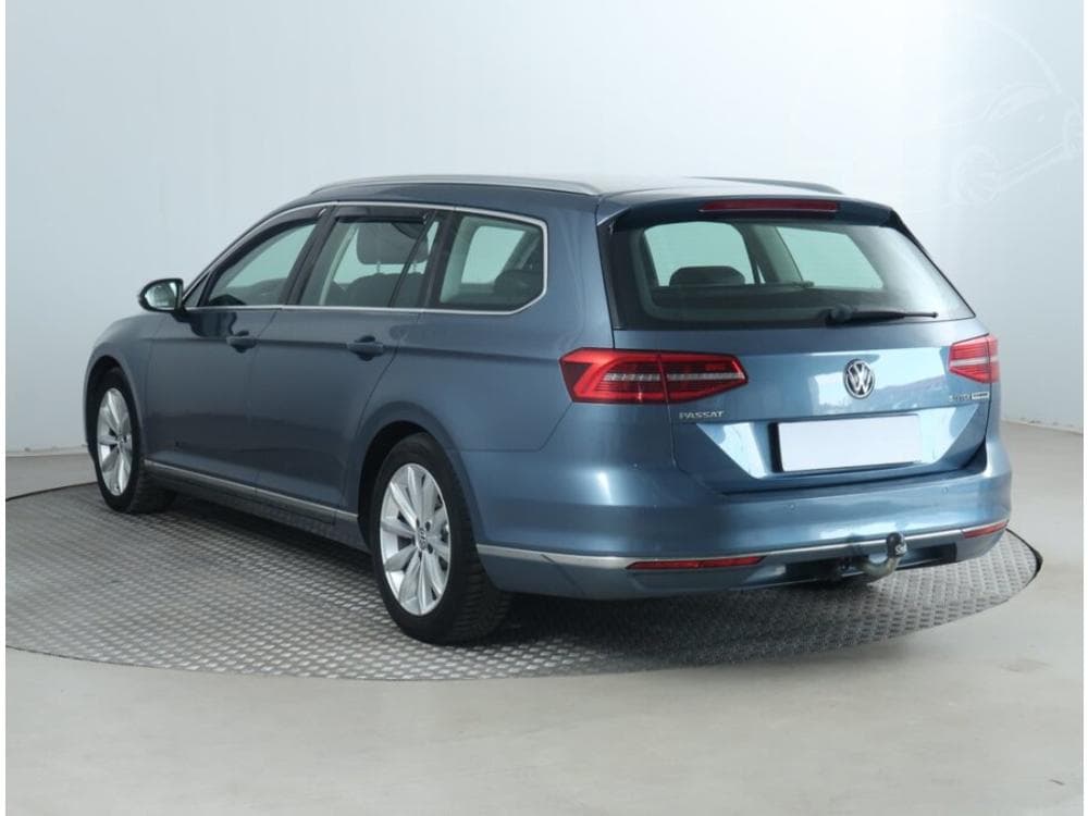 2015 Volkswagen PASSAT - 4
