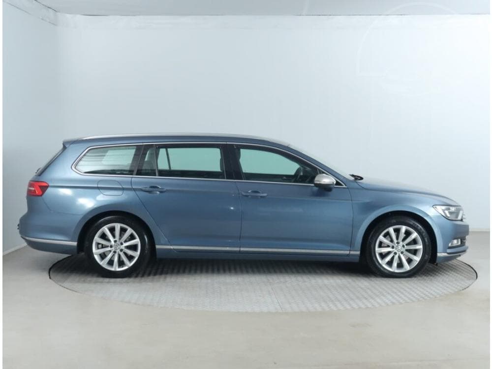 2015 Volkswagen PASSAT - 6