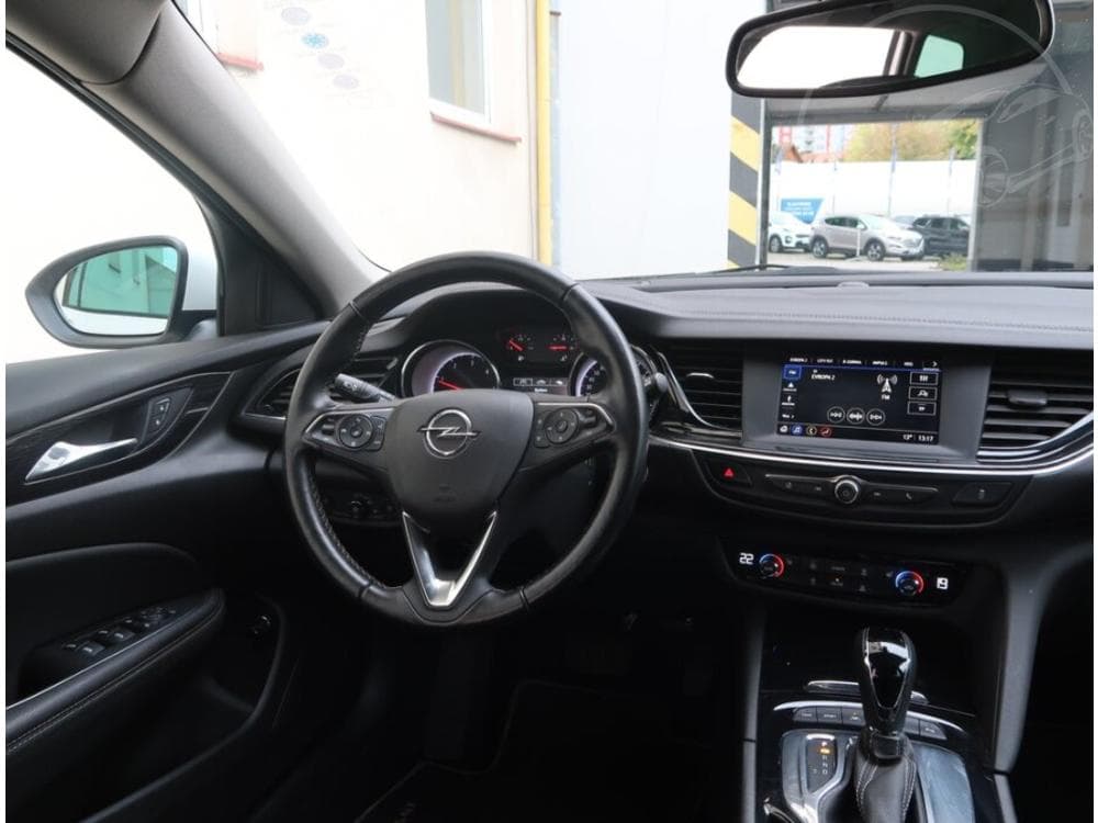 2019 Opel INSIGNIA - 13