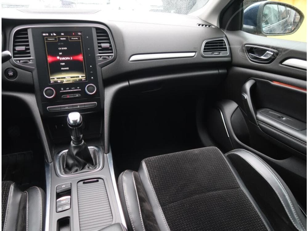 2017 Renault Megane - 8