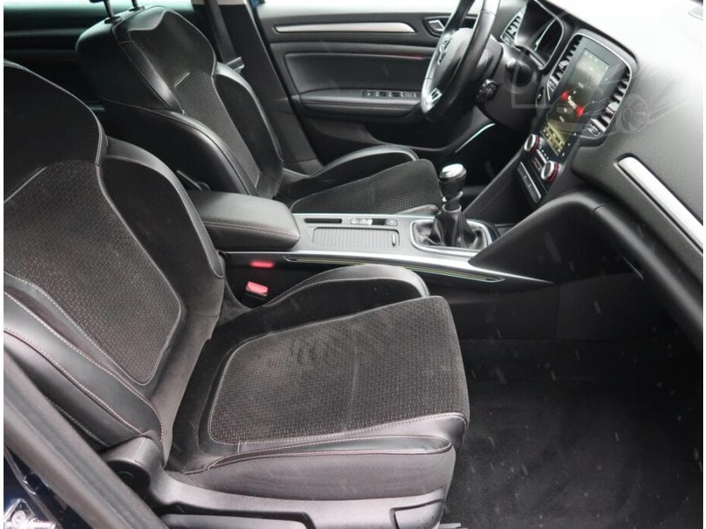 2017 Renault Megane - 9