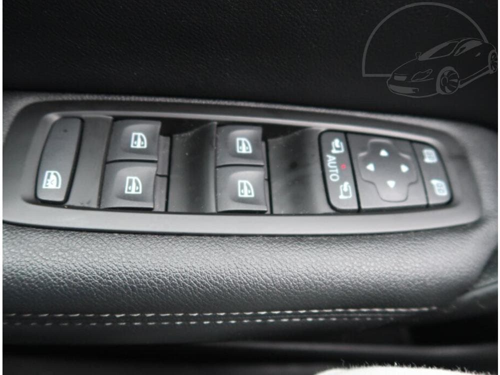 2017 Renault Megane - 13