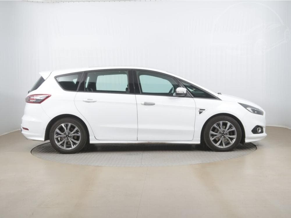 2019 Ford S-Max - 11