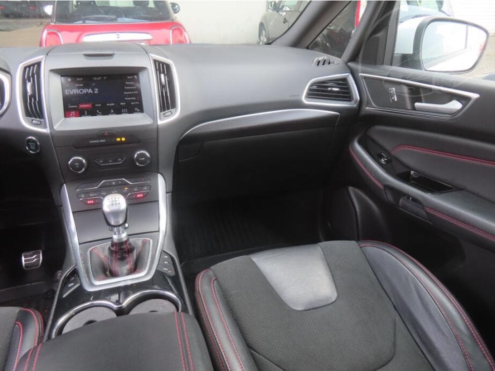 2019 Ford S-Max - 15