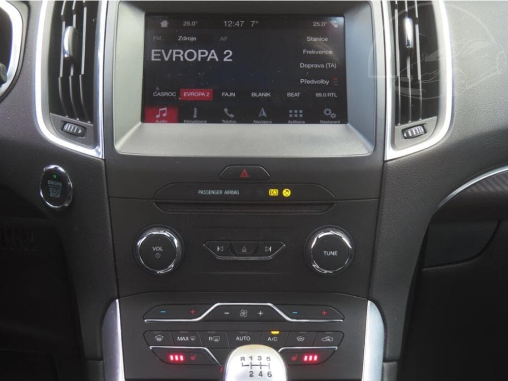 2019 Ford S-Max - 23