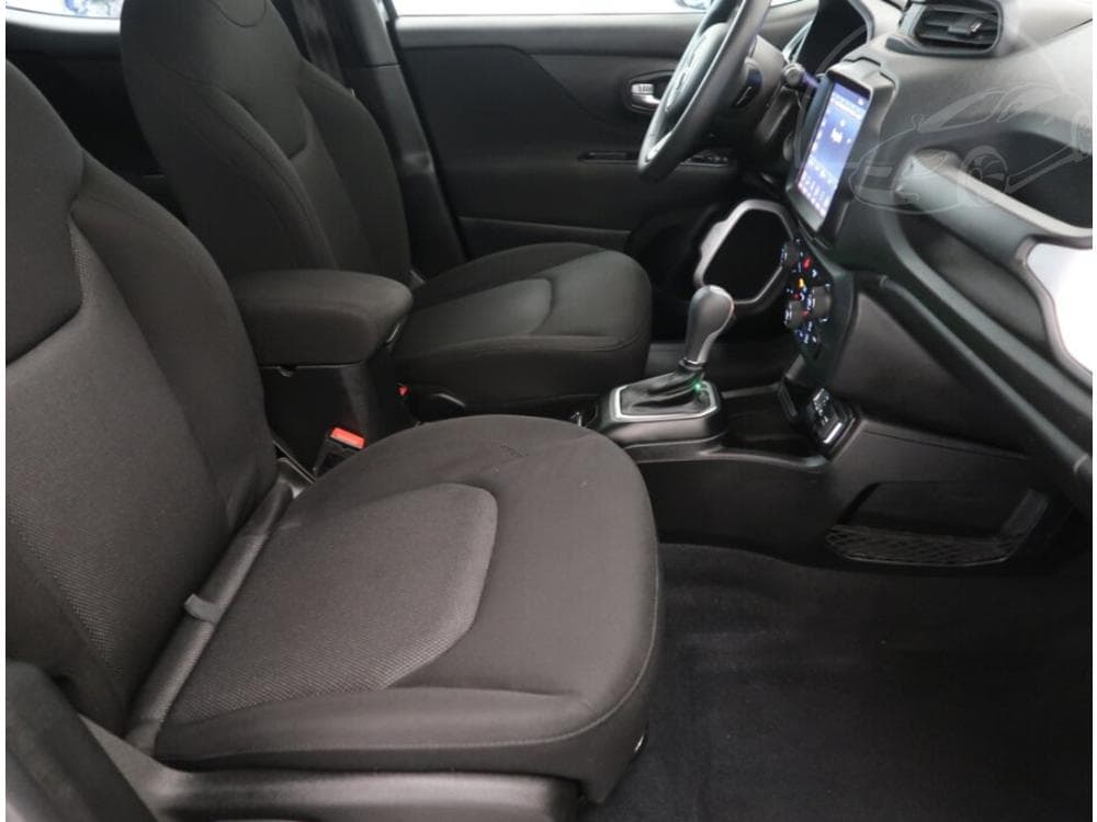 2019 Jeep Renegade - 9