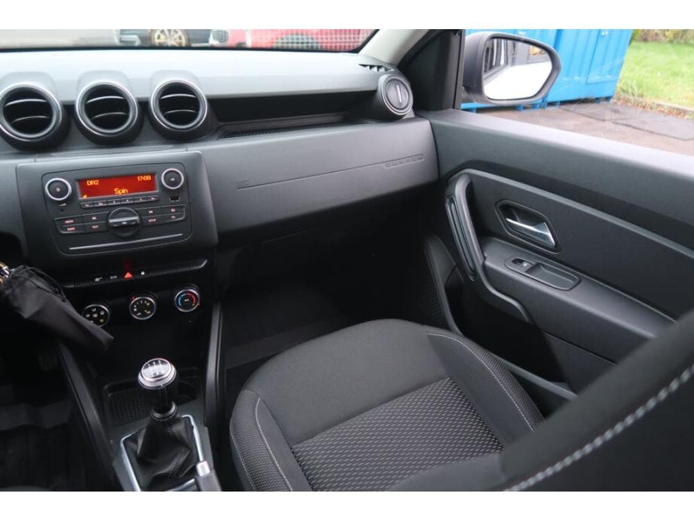 2020 Dacia Duster - 8