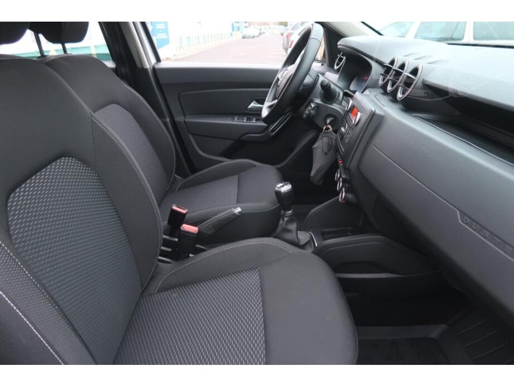 2020 Dacia Duster - 9