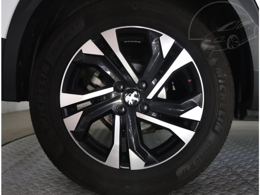 2021 Peugeot 2008 - 14