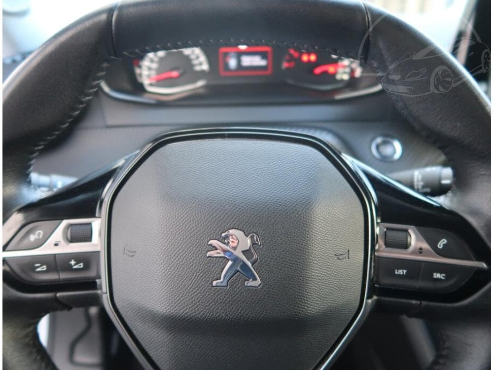 2021 Peugeot 2008 - 15