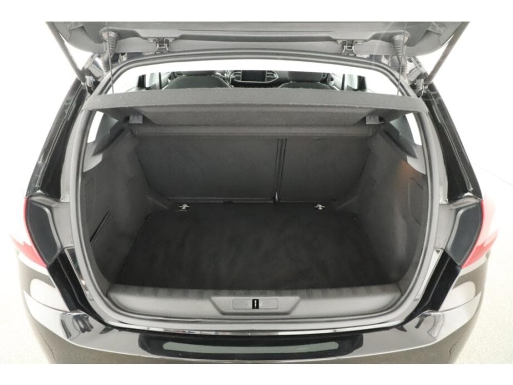 2021 Peugeot 308 - 10