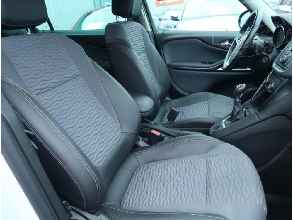 2014 Opel Zafira - 9