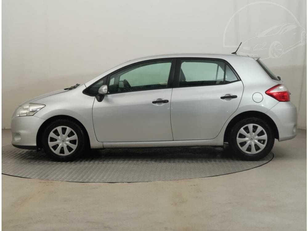 2012 Toyota AURIS - 3