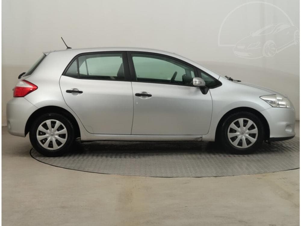 2012 Toyota AURIS - 6