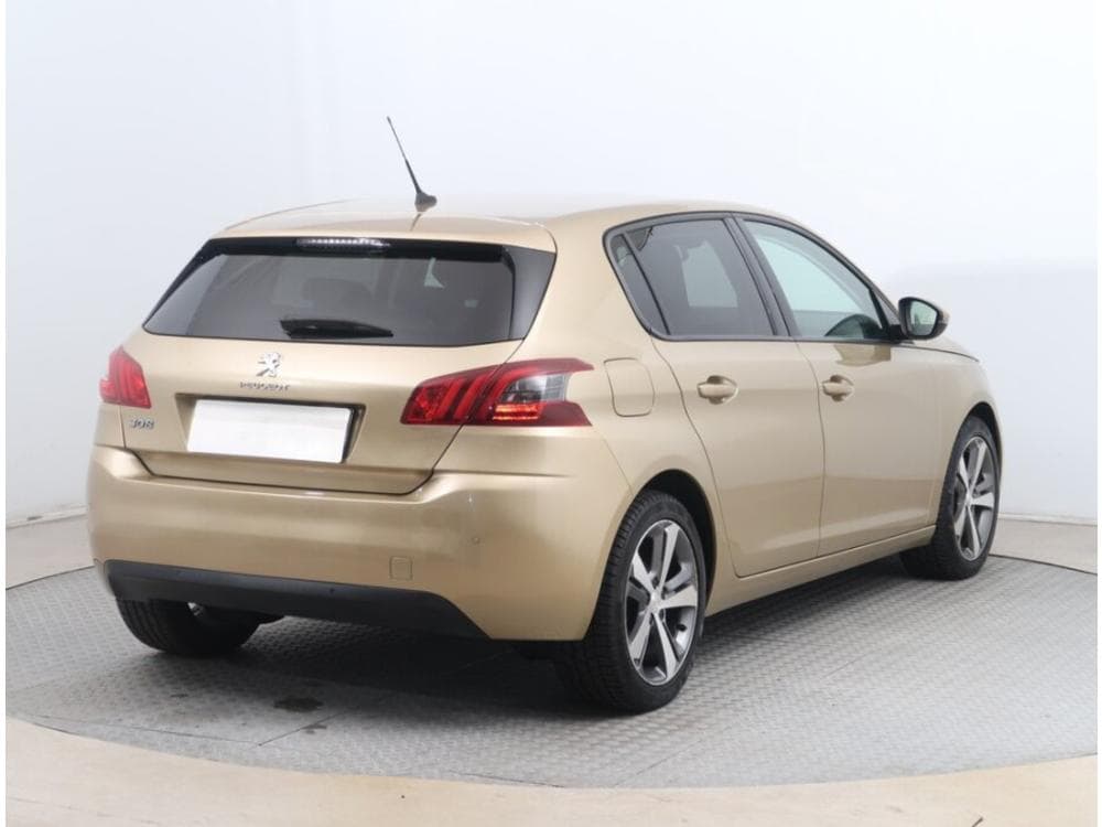 2018 Peugeot 308 - 5