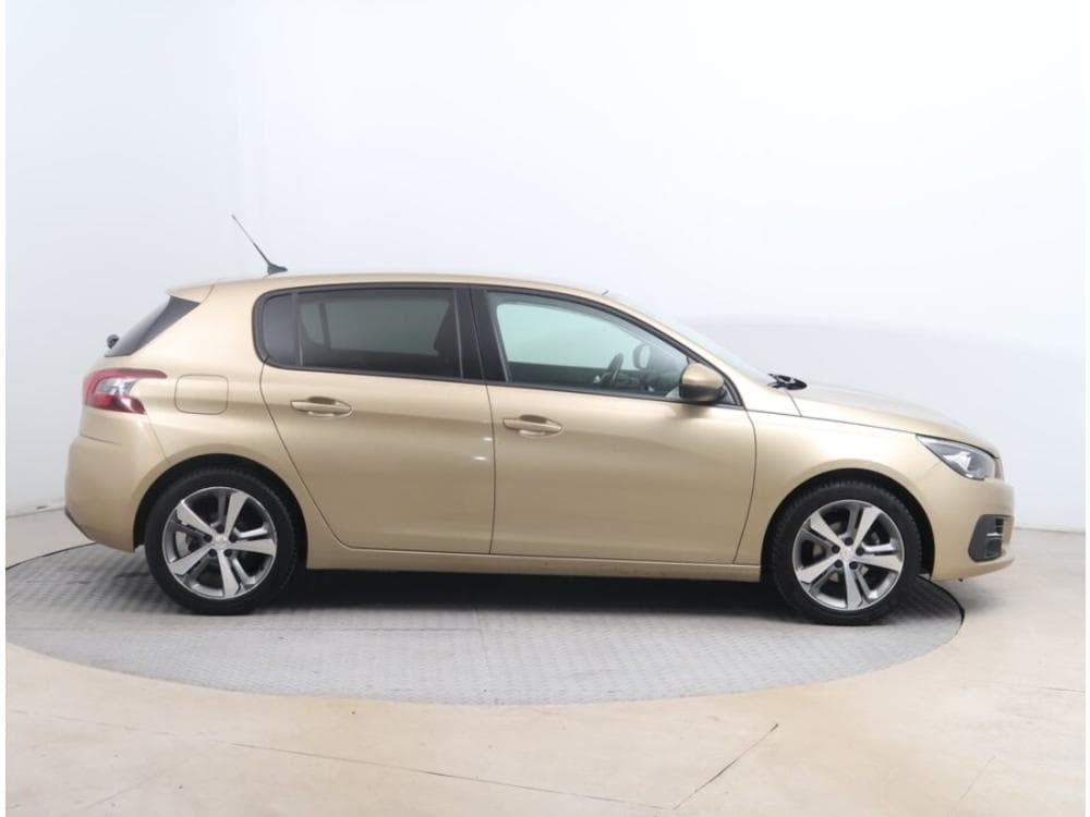 2018 Peugeot 308 - 6