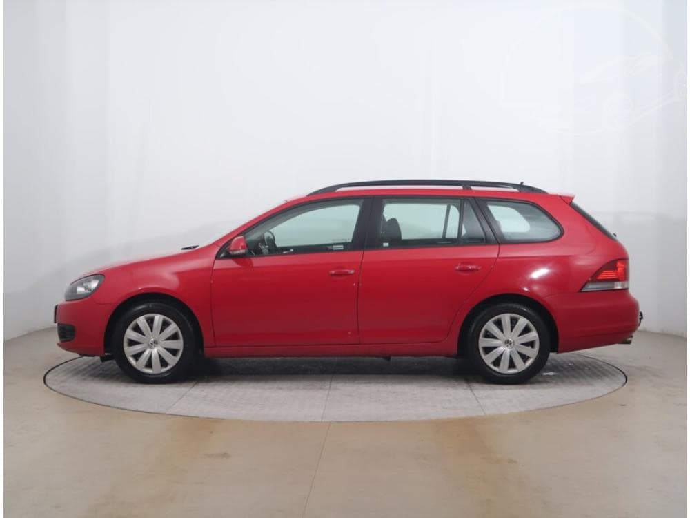 2011 Volkswagen Golf - 3
