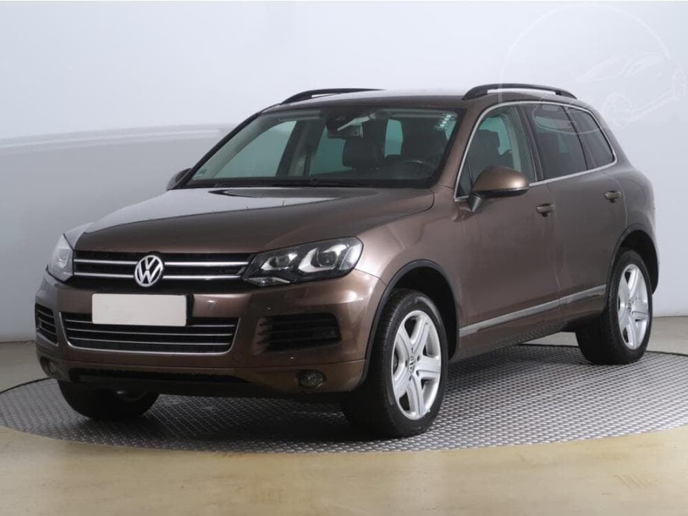 2012 Volkswagen Touareg - 2