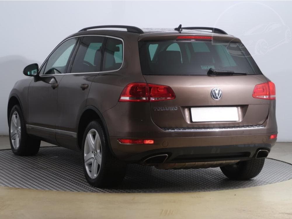 2012 Volkswagen Touareg - 4