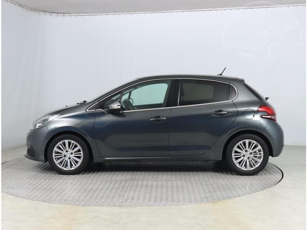 2017 Peugeot 208 - 3