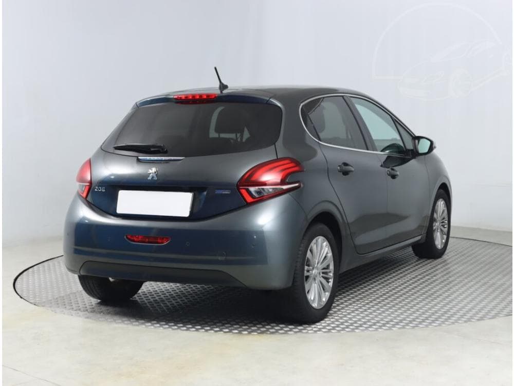 2017 Peugeot 208 - 5