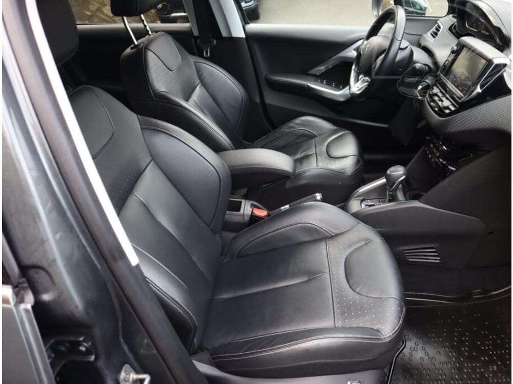 2017 Peugeot 208 - 7