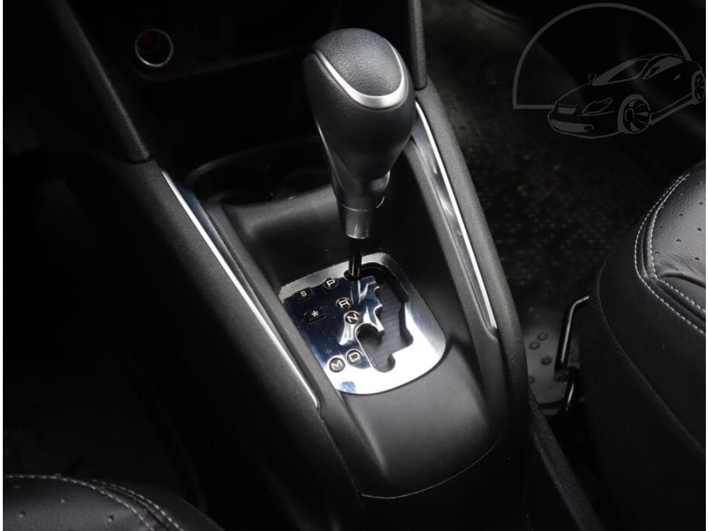 2017 Peugeot 208 - 11