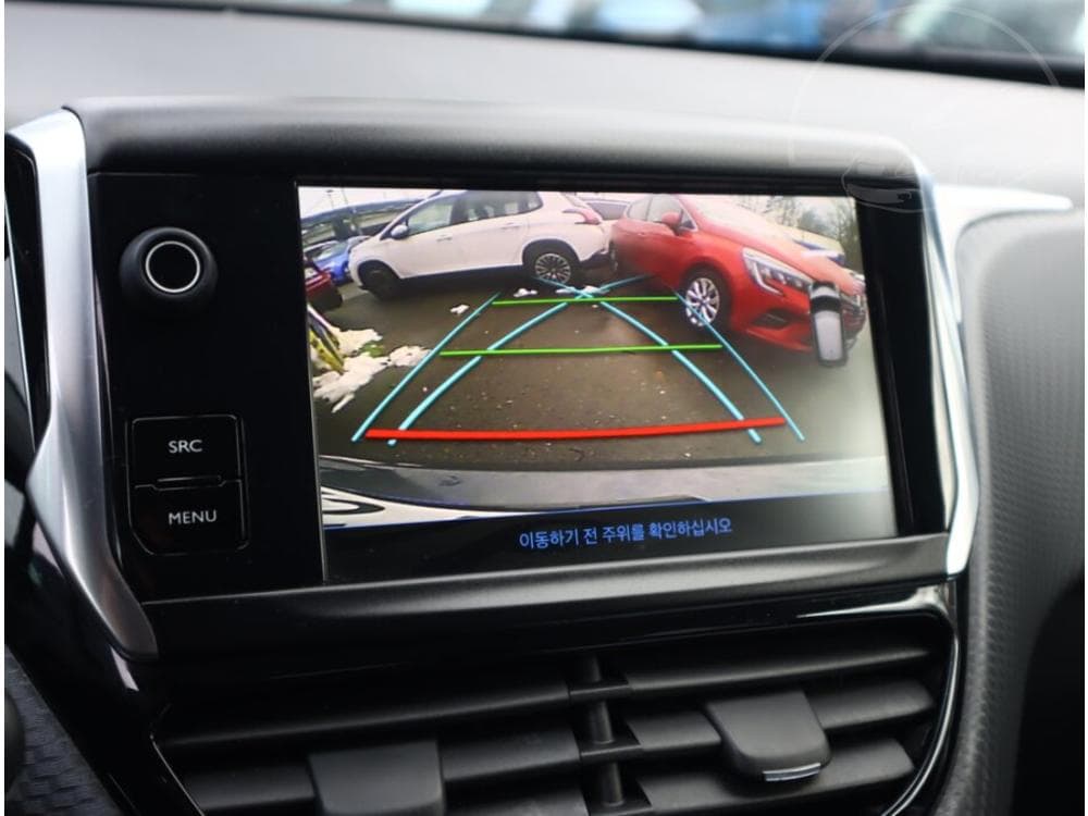 2017 Peugeot 208 - 15