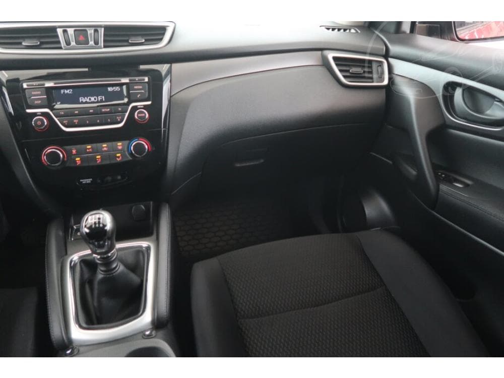 2016 Nissan QASHQAI - 8