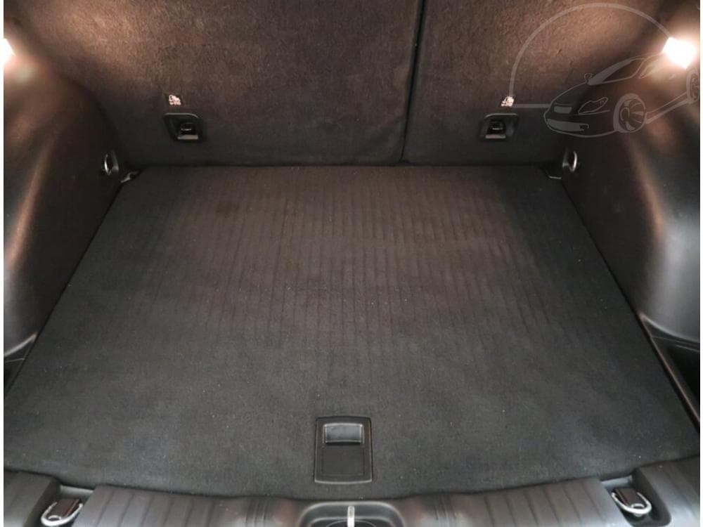 2021 Jeep Compass - 12