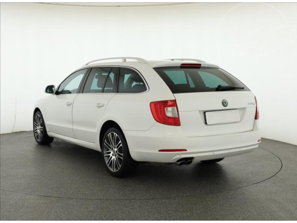 2012 Škoda SUPERB - 4