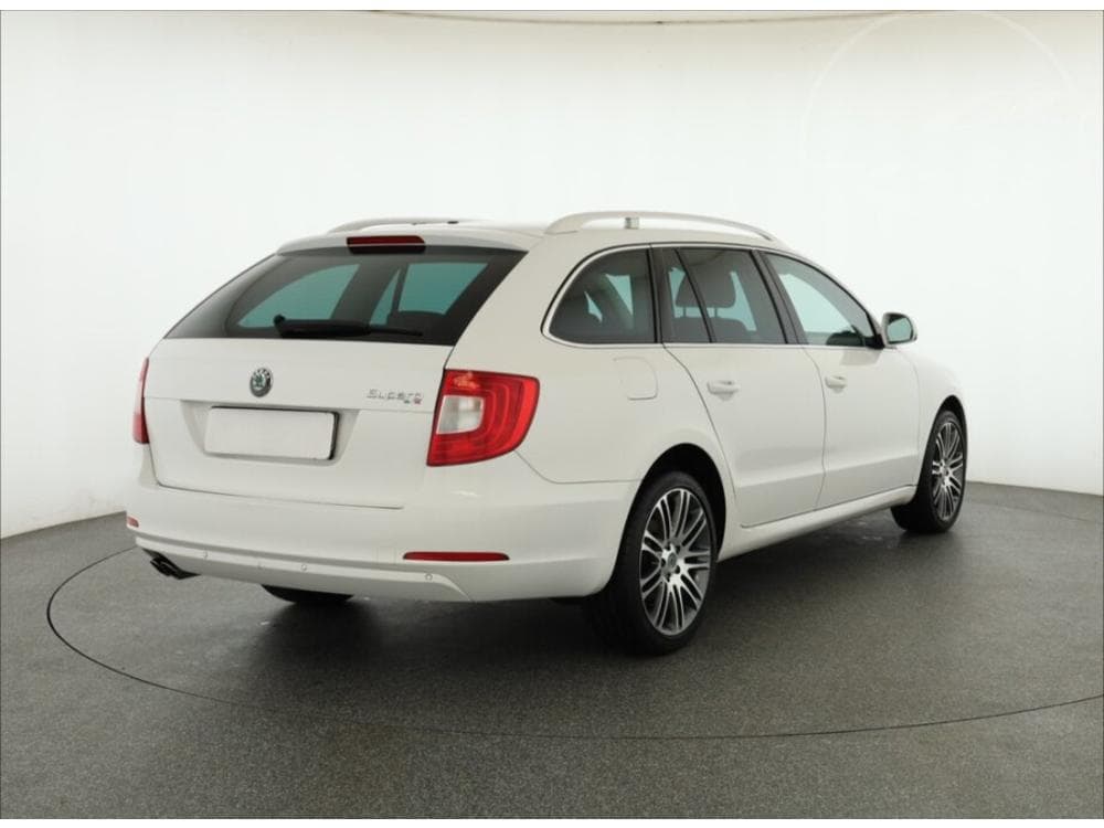 2012 Škoda SUPERB - 5