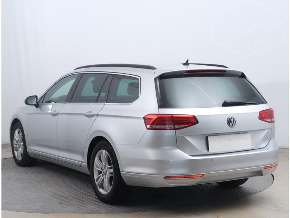 2015 Volkswagen PASSAT - 16