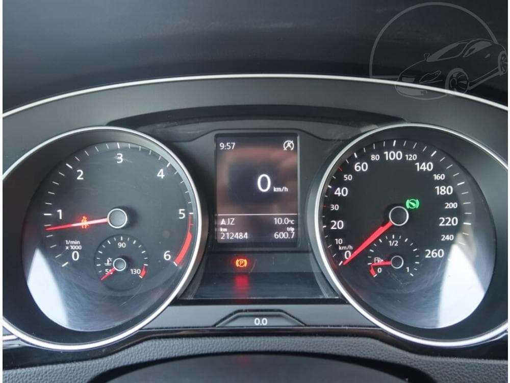 2015 Volkswagen PASSAT - 51