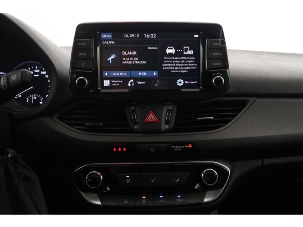 2020 Hyundai i30 - 23