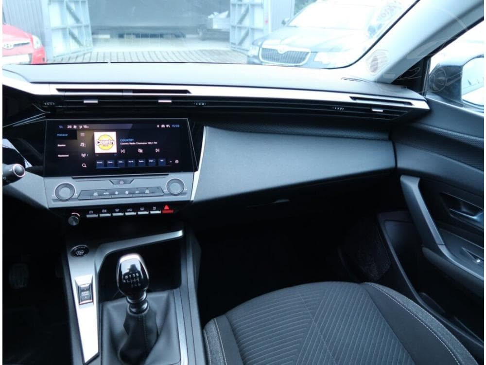 2022 Peugeot 308 - 8