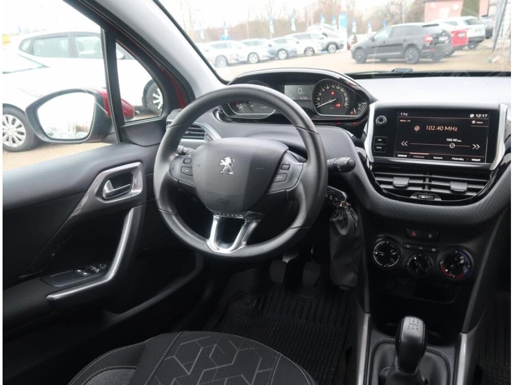 2018 Peugeot 2008 - 7