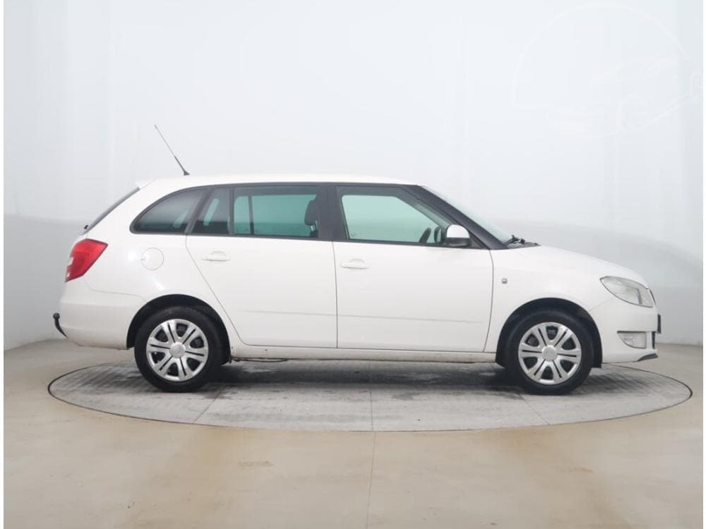2013 Škoda FABIA - 6