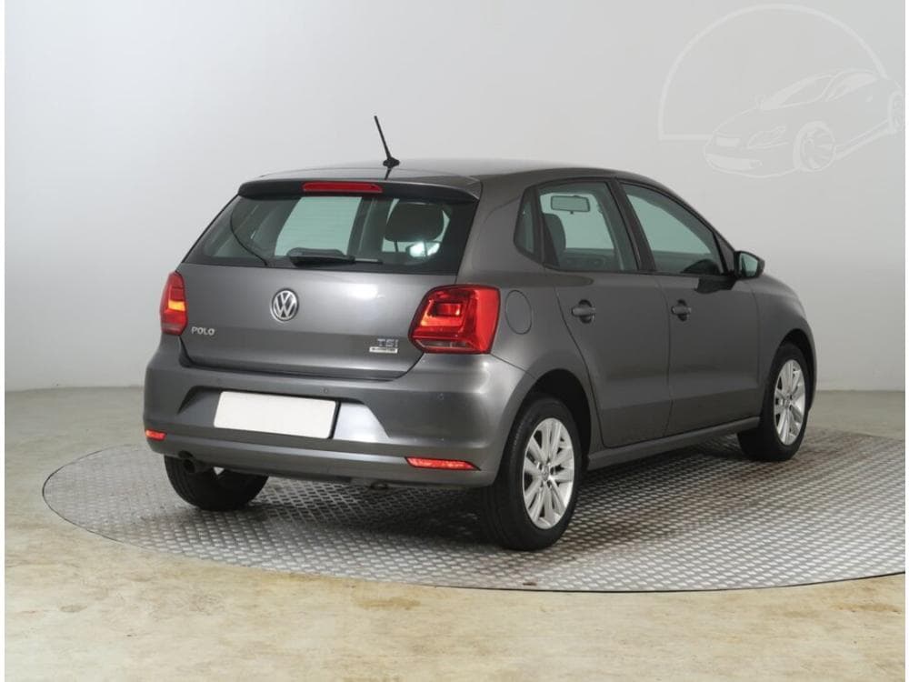 2015 Volkswagen Polo - 5