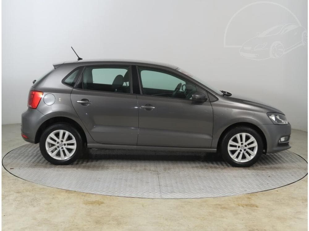 2015 Volkswagen Polo - 6