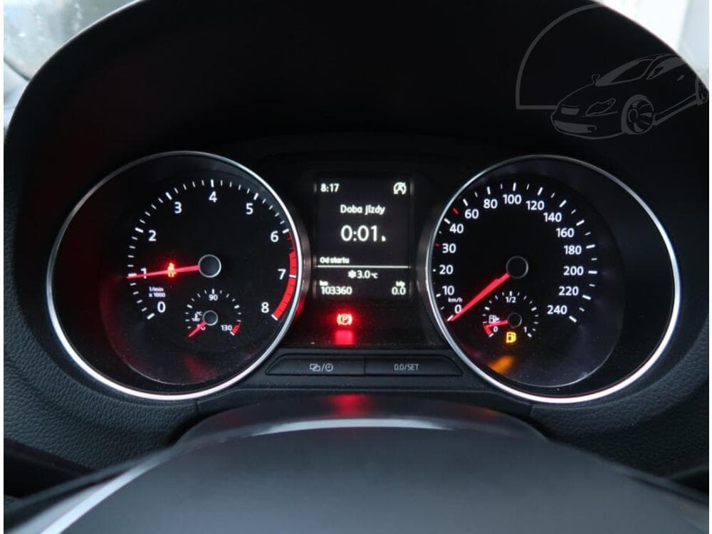 2015 Volkswagen Polo - 11