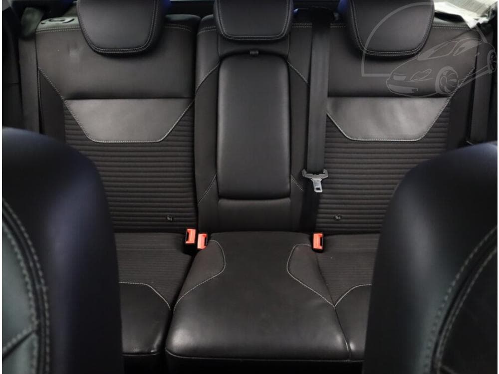 2015 Ford FOCUS - 8
