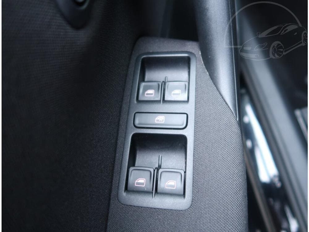 2015 Volkswagen Polo - 14